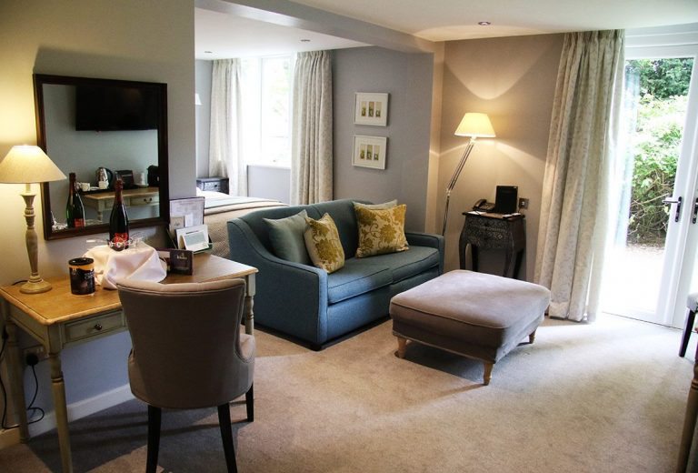 Sarah Brabbin Photography Executive Suite room at Holdsworth House