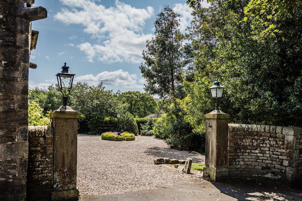 The turning circle at Hodlsworth House hotel in Halifax