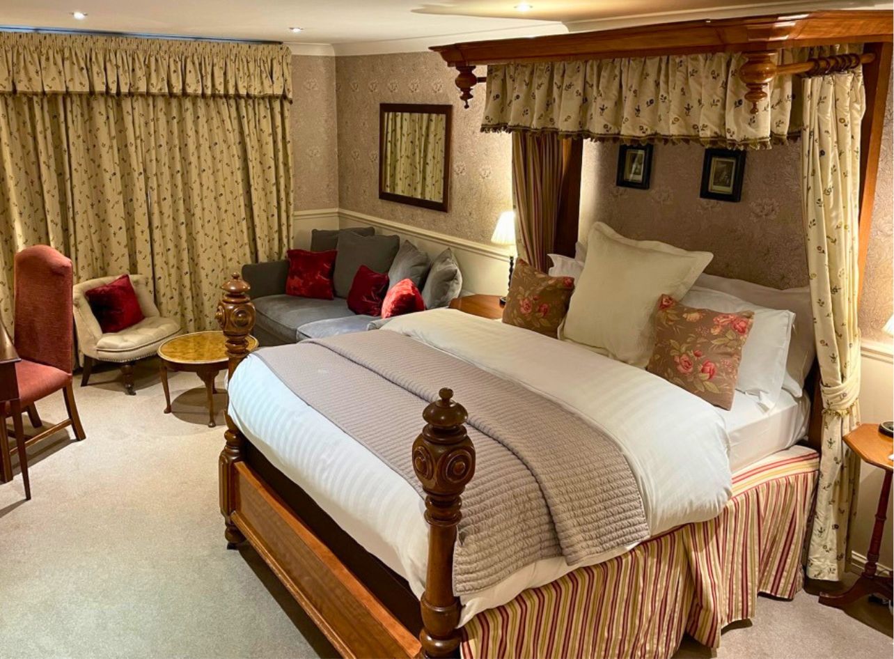 Guest bedroom at Holdsworth House