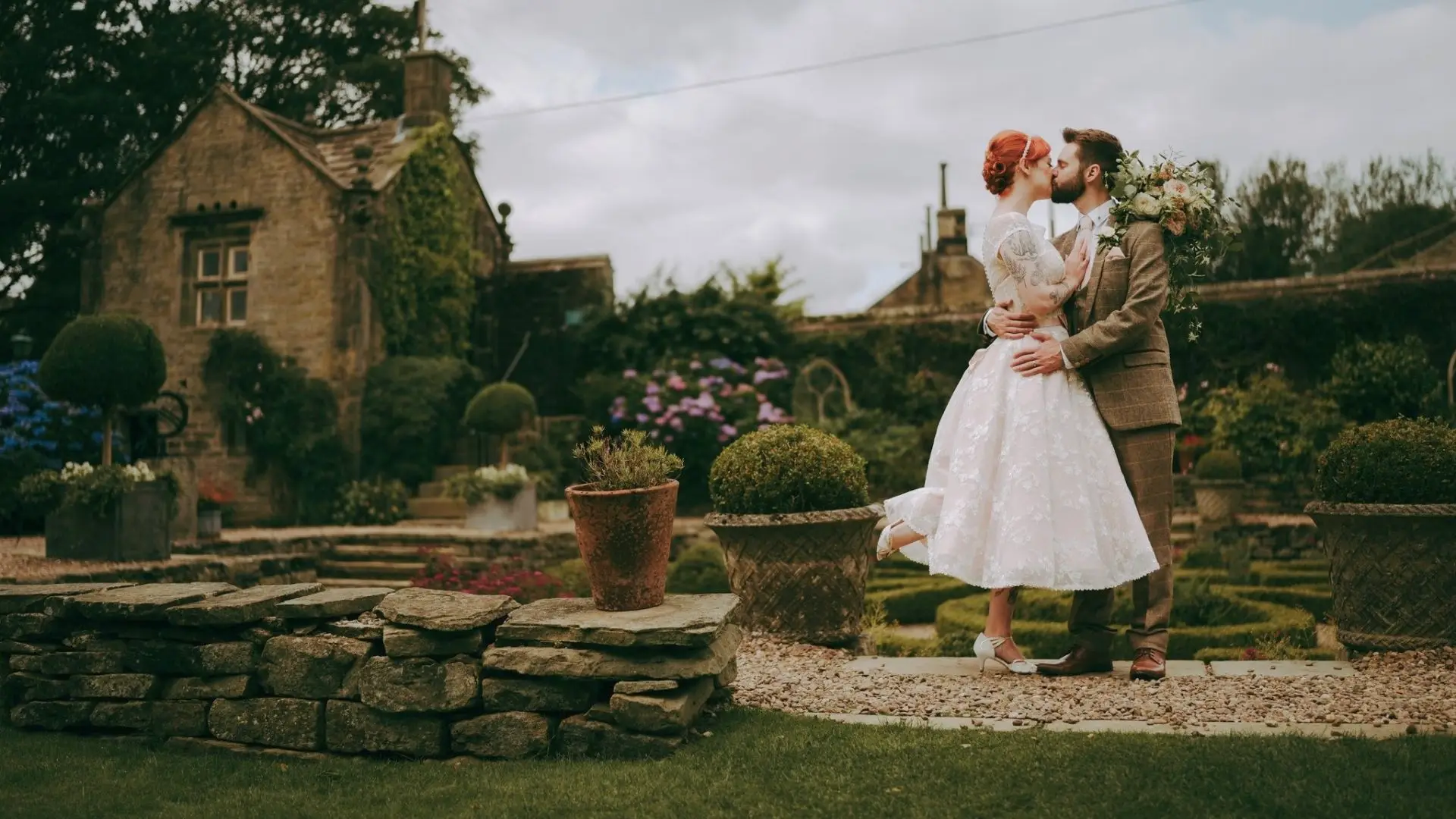 Stone Gazebo wedding at Holdsworth House